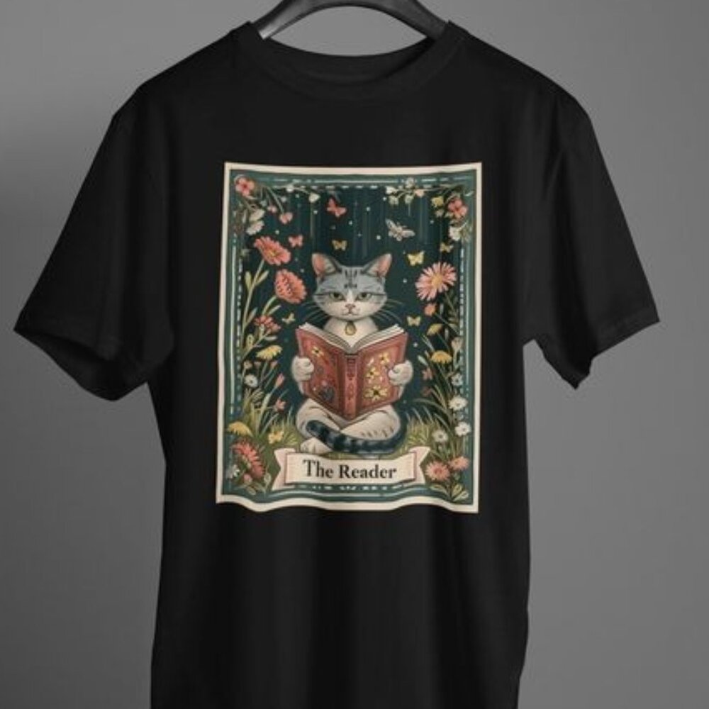 Whimsical Cat Tarot T-Shirt, The Reader Cat Card Design Wildflowers Cute Cat Tee